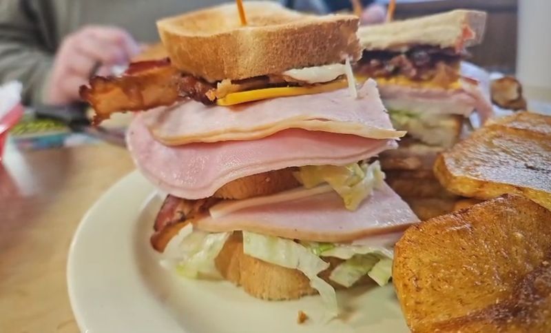 Campus Drive-In (Gate City)