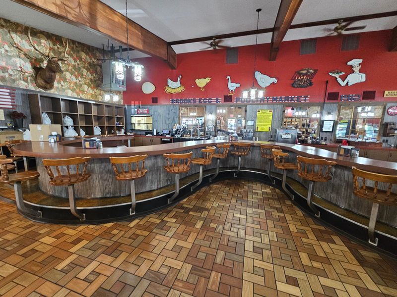 A Legendary Chicken Worth The Drive