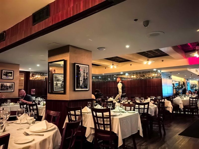 Service With The Right Kind Of Theater