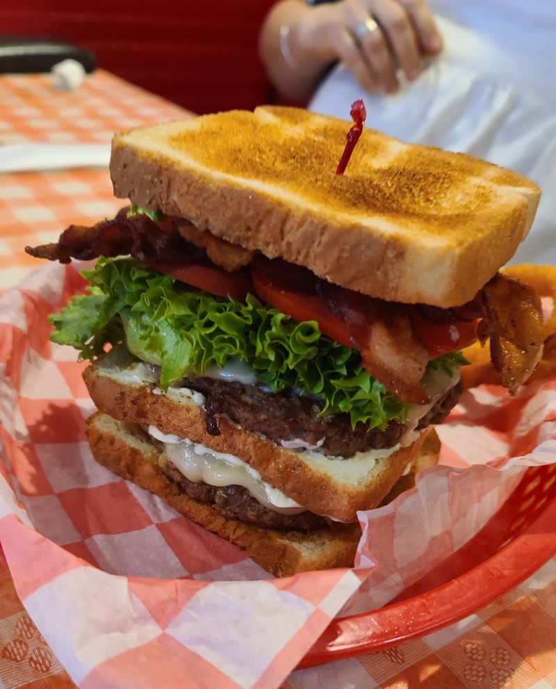 Wildlife Restaurant & Grill