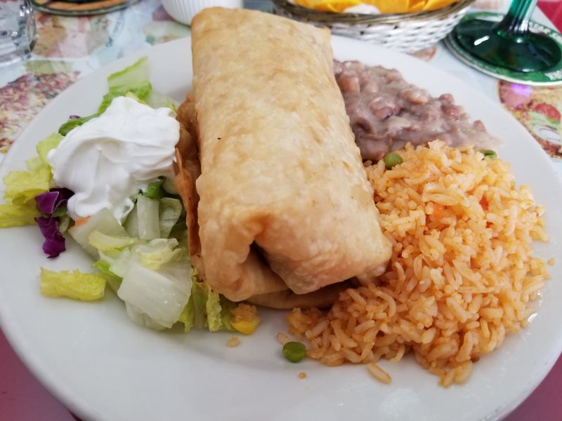 Handcrafted Plates That Prioritise Flavour Over Flash