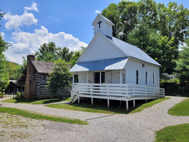 Craftsmanship That Prefers Hands To Hype