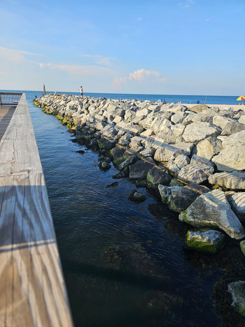 Cedar Beach, Mount Sinai