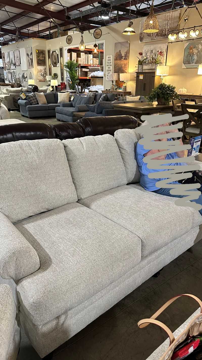 Service Without The Hard Sell