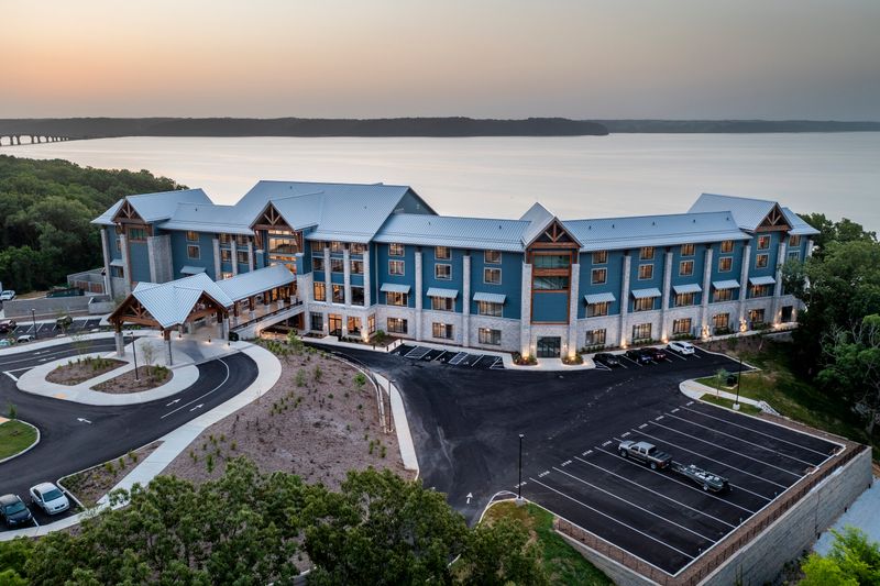 The Restaurant At Paris Landing