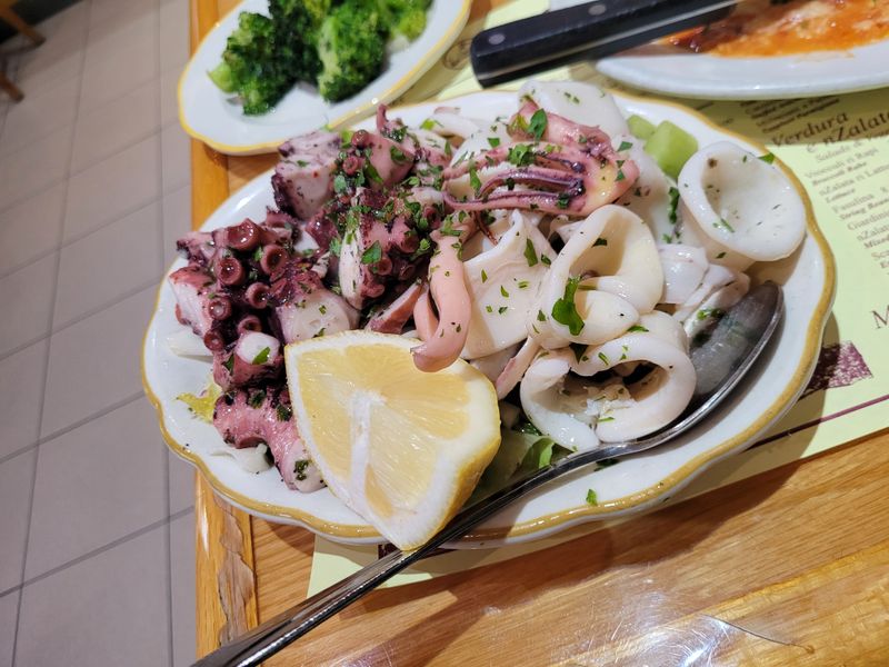 Seafood And Salads With A Confident Sicilian Accent