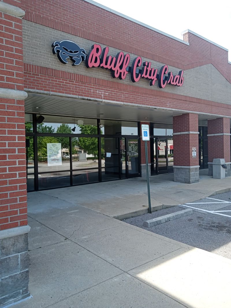 Weekend Timing And The Rhythm Of The Room