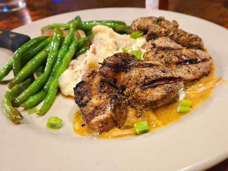 RiverView Restaurant