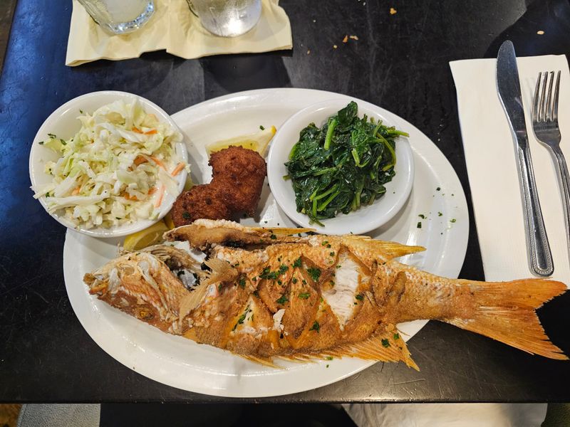 A Fish Camp That Draws Serious Food Lovers