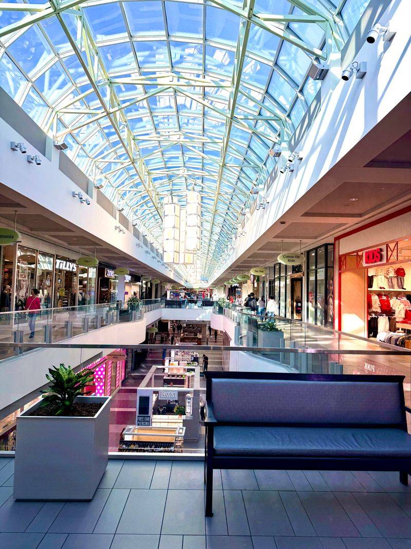 Subtle Shopping For Thoughtful Gifts