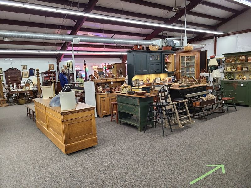 Furniture, Primitives, And Vintage Decor Galore