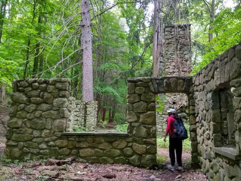 The Trail That Makes You Text Your Friends Immediately