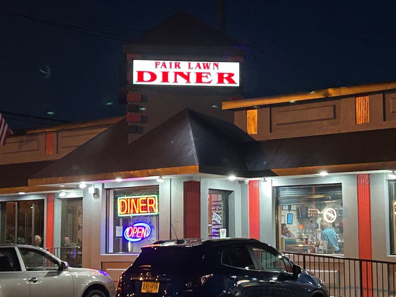 Fairlawn Diner in Akron