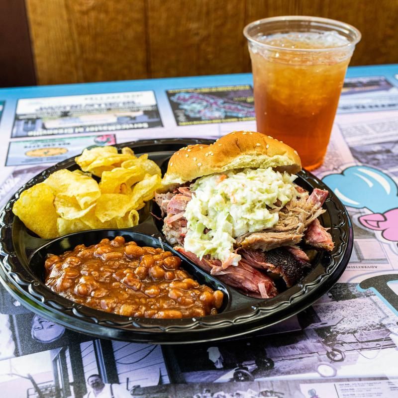 Bucky's Bar-B-Q (Greenville)