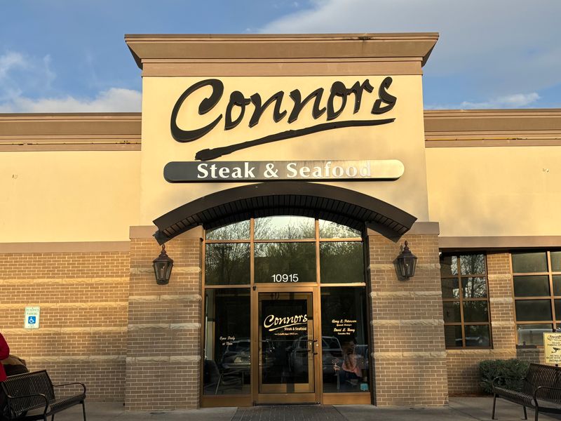 Connors Steak & Seafood – 10915 Turkey Dr, Knoxville, TN 37934