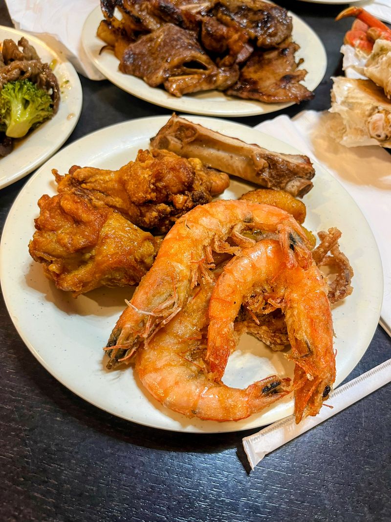 Hot Wok Stations Deliver Made-To-Order Stir-Fry Classics