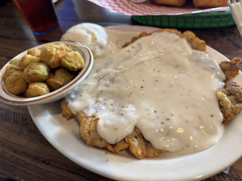 This Small-Town Diner Serves Chicken-Fried Steak The Old-School Oklahoma Way