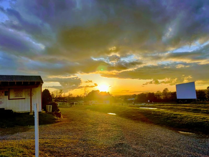 A Night That Starts With A Sky And Ends With A Smile