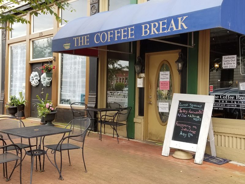 The Coffee Break – 121 Public Sq S, Shelbyville, TN 37160