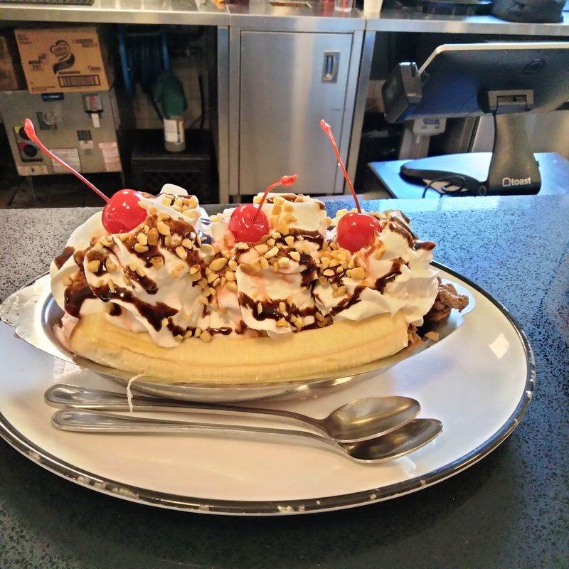 A Sundae That Earns Its Legend