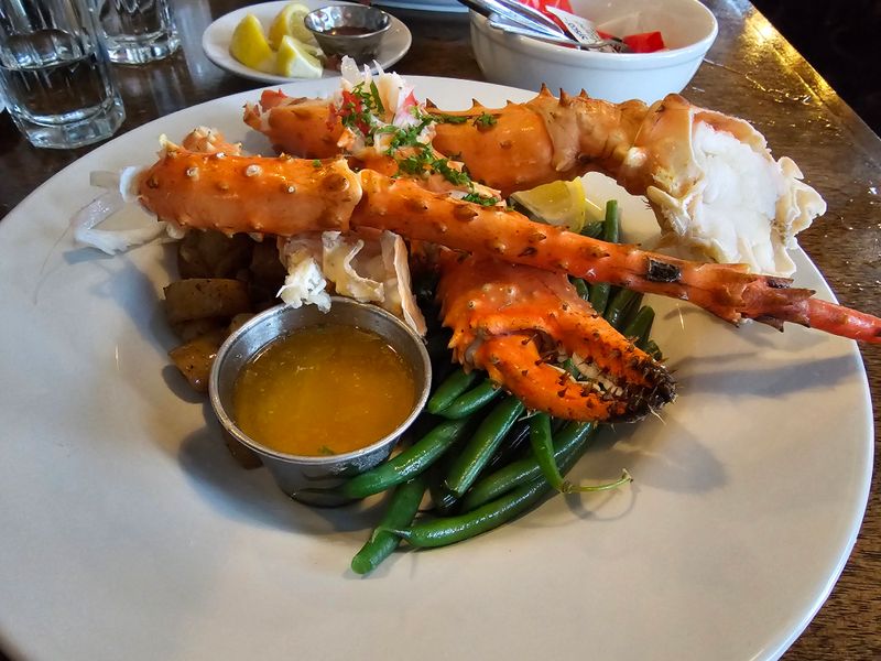 It Balances Upscale Seafood With Casual Comfort