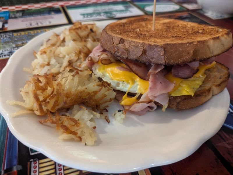 A Golden First Bite: The Hash Browns That Steal The Show