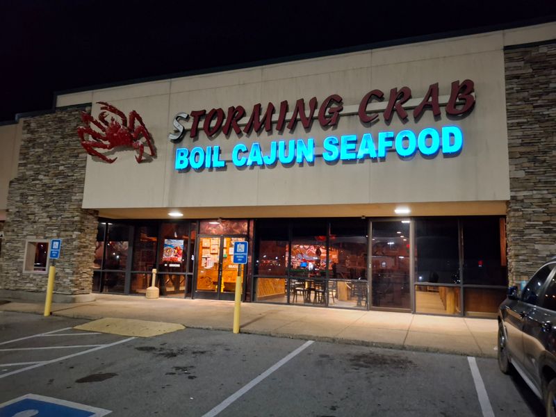 Storming Crab (Madison), 2125 Gallatin Pike N, Madison, TN 37115