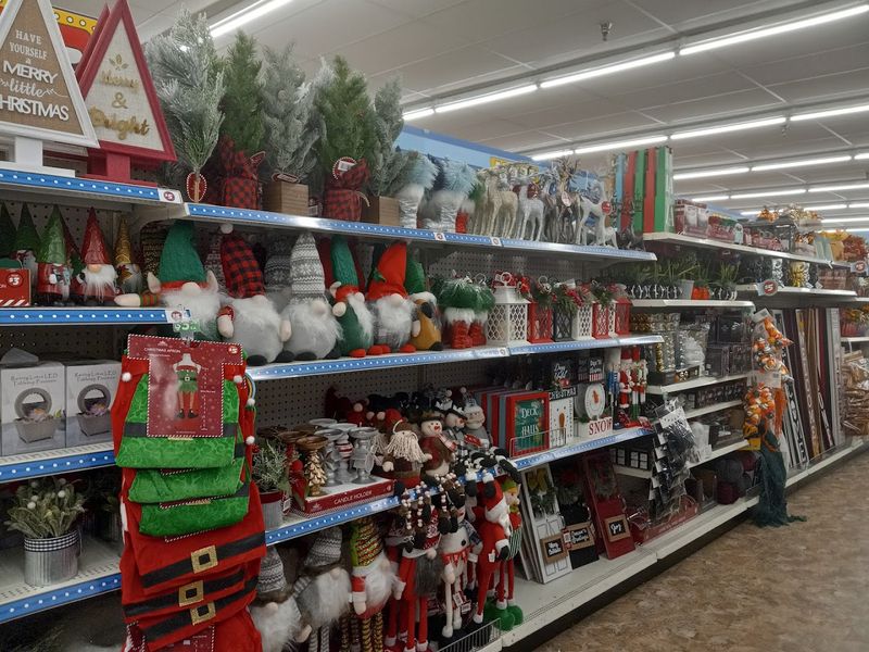 The Seasonal Displays Take Over In The Best Way