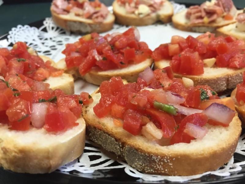 Pairing Suggestions For Corropolese's Tomato Pie