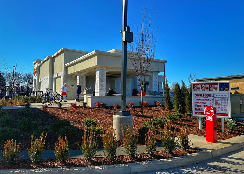 In-N-Out Burger – 2508 Medical Center Pkwy, Murfreesboro, TN 37130