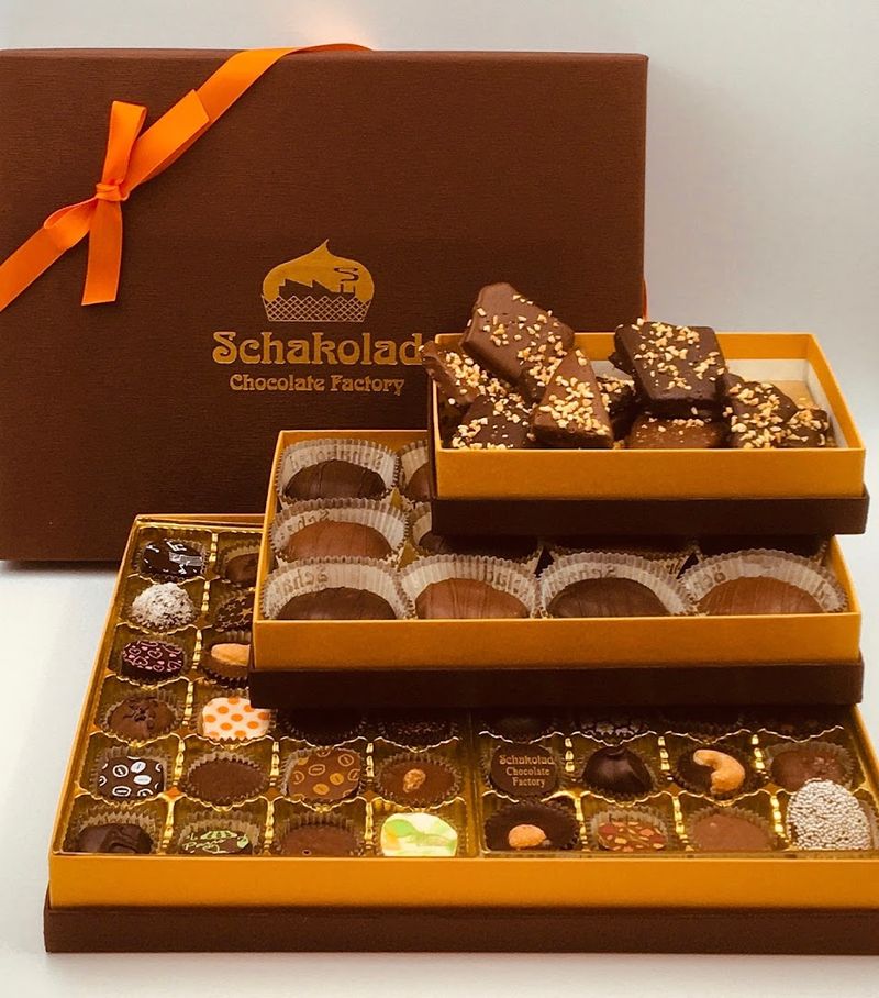 Custom Corporate And Wedding Orders Done With Real Care