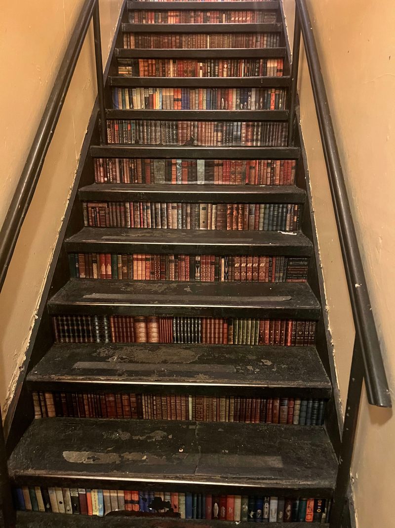 Finding Your Corner In A Popular Room