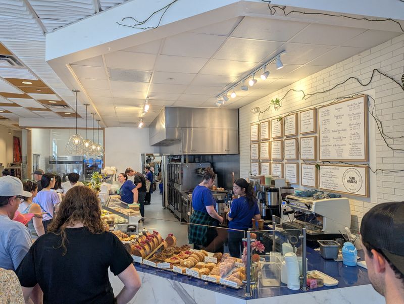 Service With Quiet Confidence