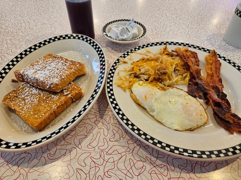 Mary's Diner (Geneva)