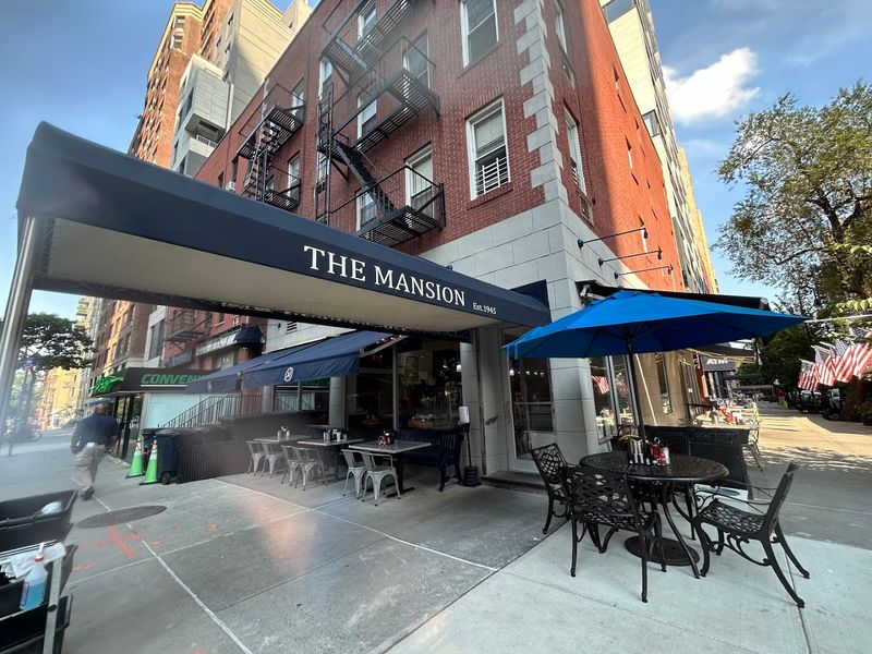 The Atmosphere That Makes Every Meal Feel Special