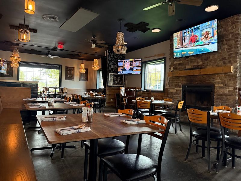 A Casual Westlake Spot With A Loyal Following