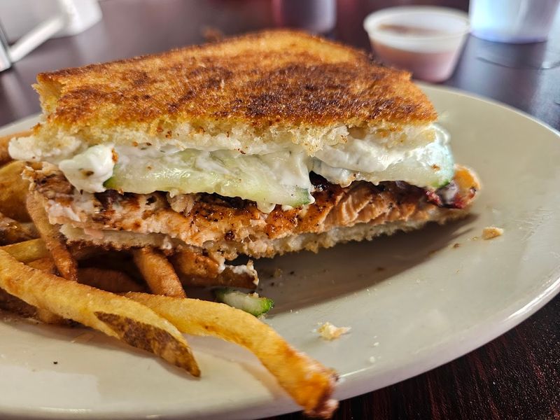 Stop And Sea (Bellefontaine)