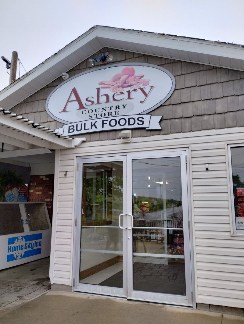 A Longstanding Amish Country Grocery With Deep Local Roots