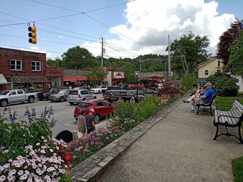 The Quaint Village Of Blowing Rock: A Hidden Gem In The Blue Ridge Mountains