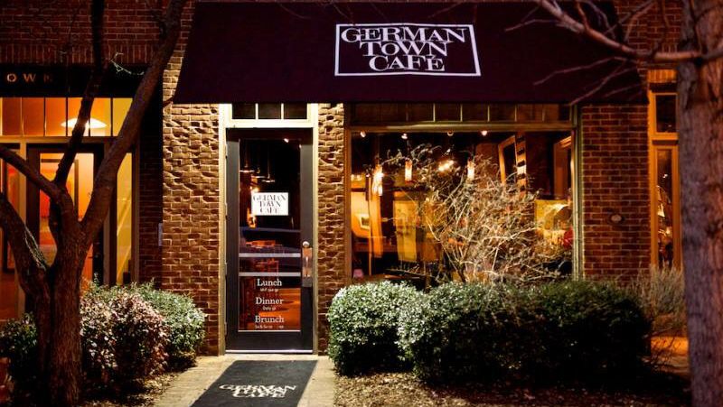 A Neighborhood Gem With Skyline Glimpses