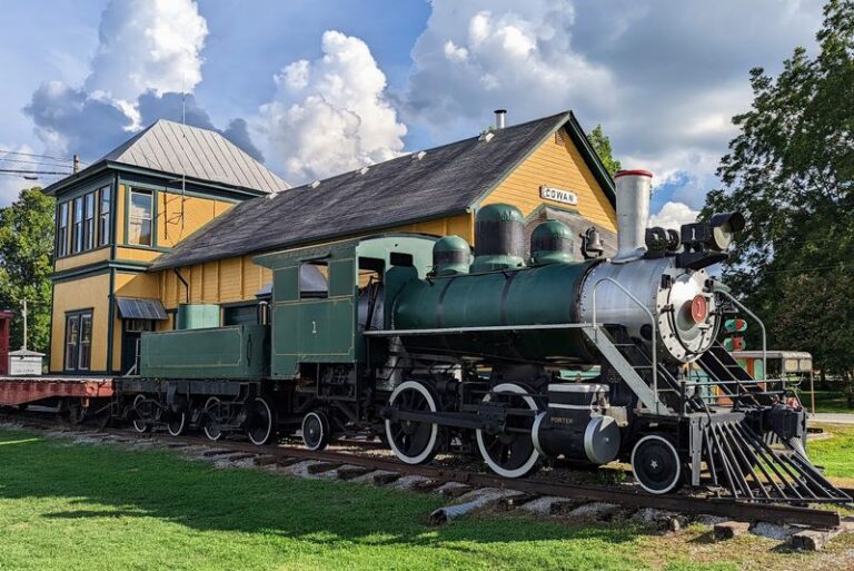 This Hidden Train Museum In Tennessee Will Make You Feel Like A Kid Again