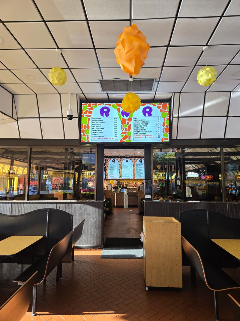 A South Brooklyn Institution That Never Learned How To Show Off