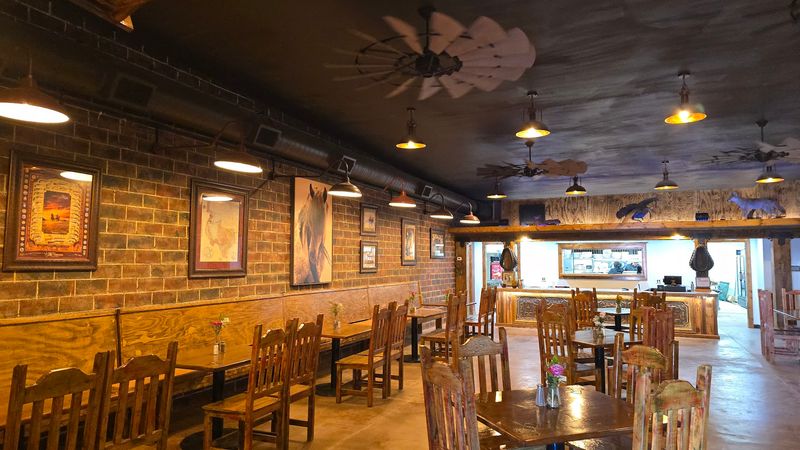 Small-Town Texas Charm With Big-Flavour Steaks