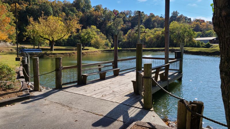 A Scenic Arrival That Sets The Table