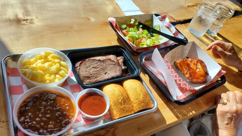 A Long Island Barbecue Room That Knows Exactly What It Is
