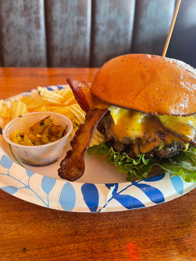 A Classic Cincinnati Burger Stand With Generations Of Fans