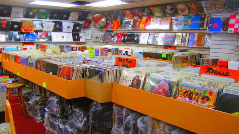 Rock And Soul DJ Equipment & Records