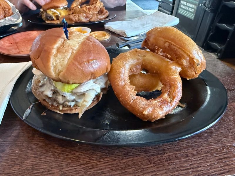 Bummie's On Main (Newark)