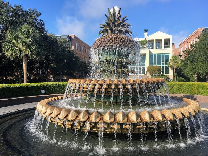 Explore Waterfront Park (Charleston)