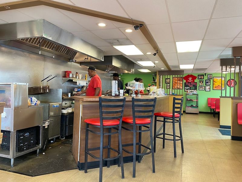 Egg King Cafe, 4458 Elvis Presley Blvd, Memphis, TN 38116